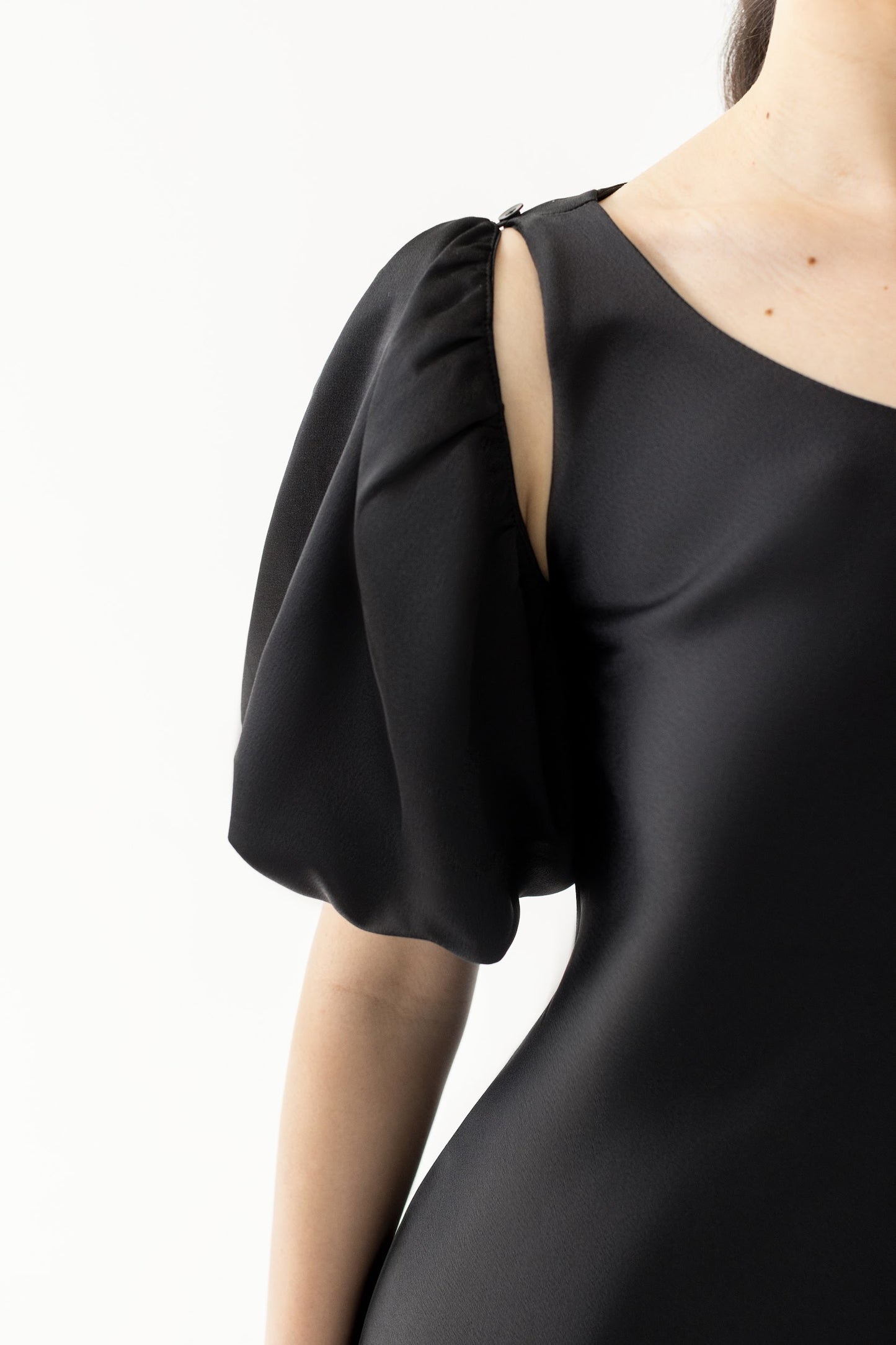 Malli Bias Top with Detachable Puff Sleeves