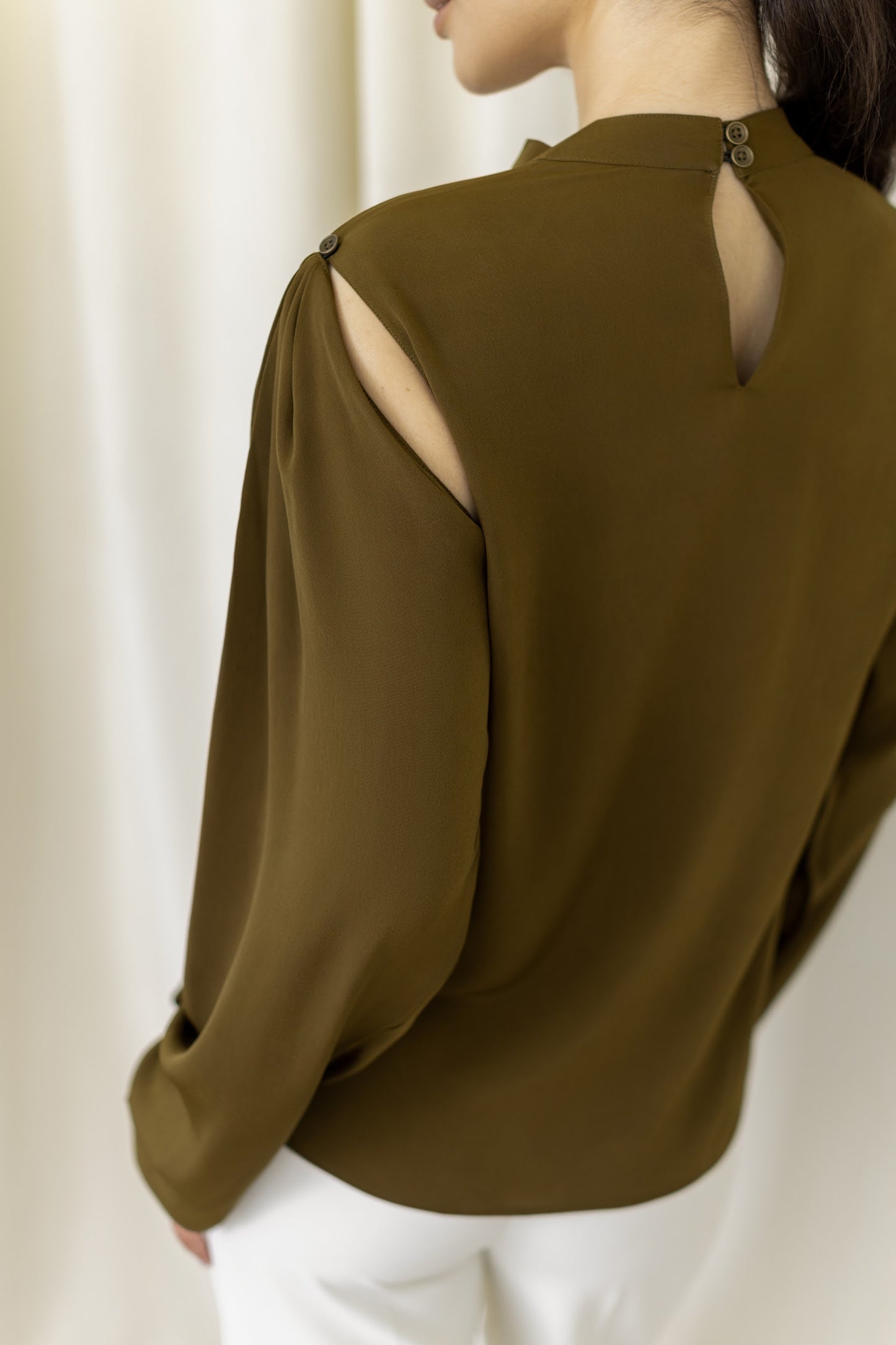 Malli Mock Neck – Detach Sleeve